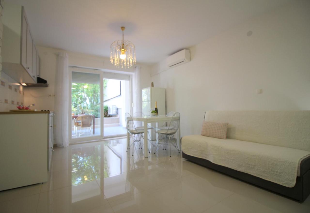 Modern Apartment Zen With Private Garden بوريتش المظهر الخارجي الصورة