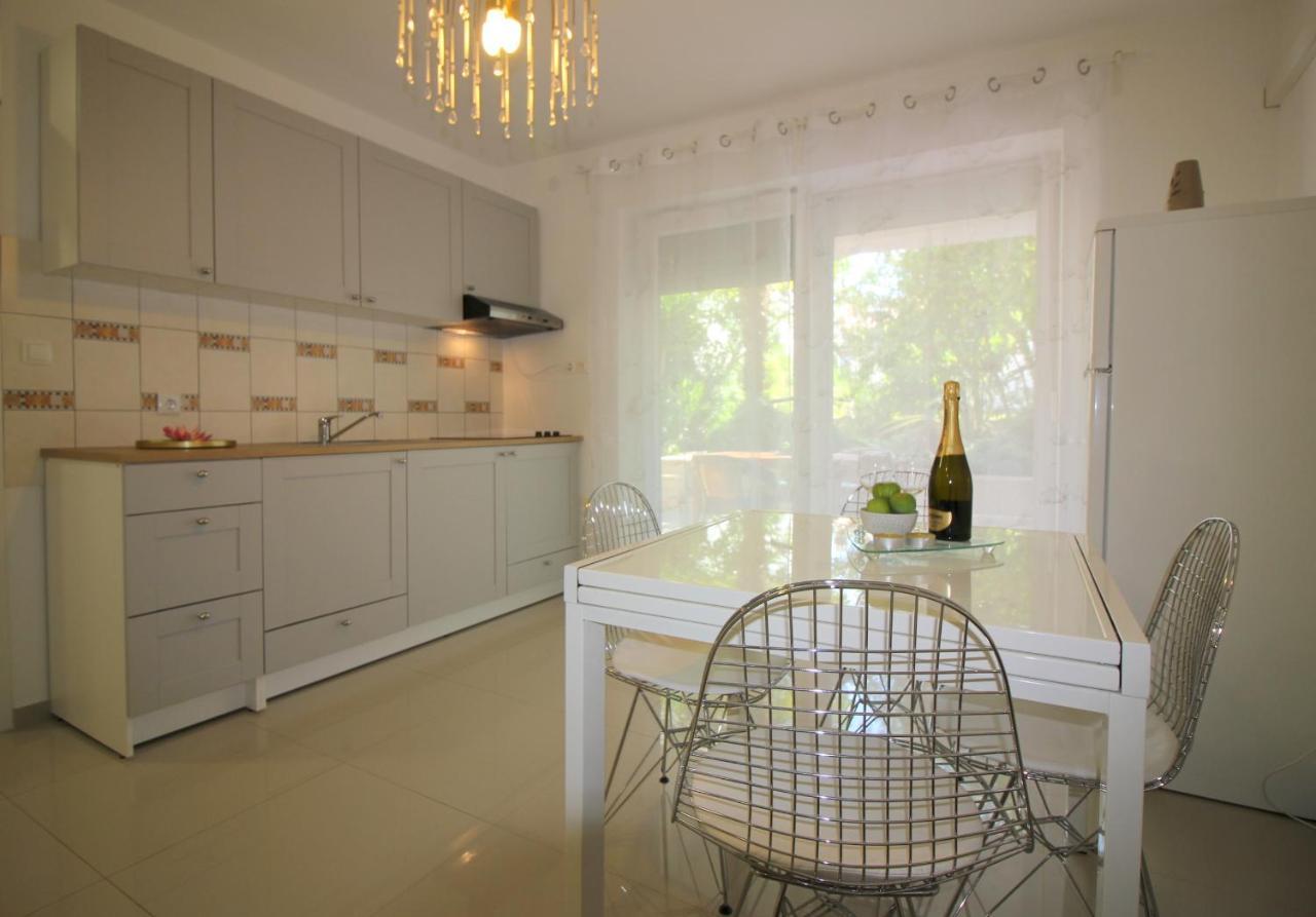 Modern Apartment Zen With Private Garden بوريتش المظهر الخارجي الصورة