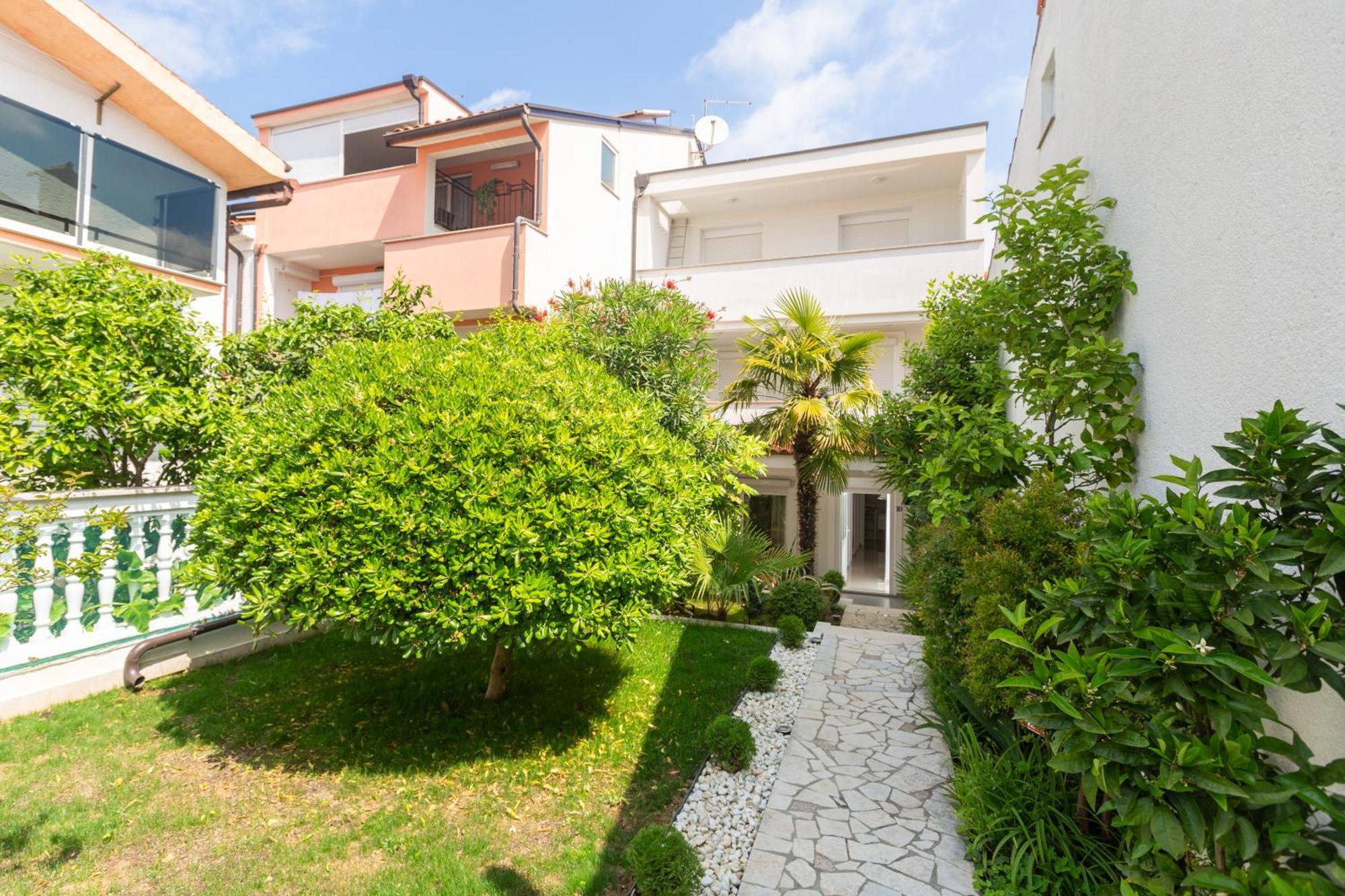 Modern Apartment Zen With Private Garden بوريتش المظهر الخارجي الصورة