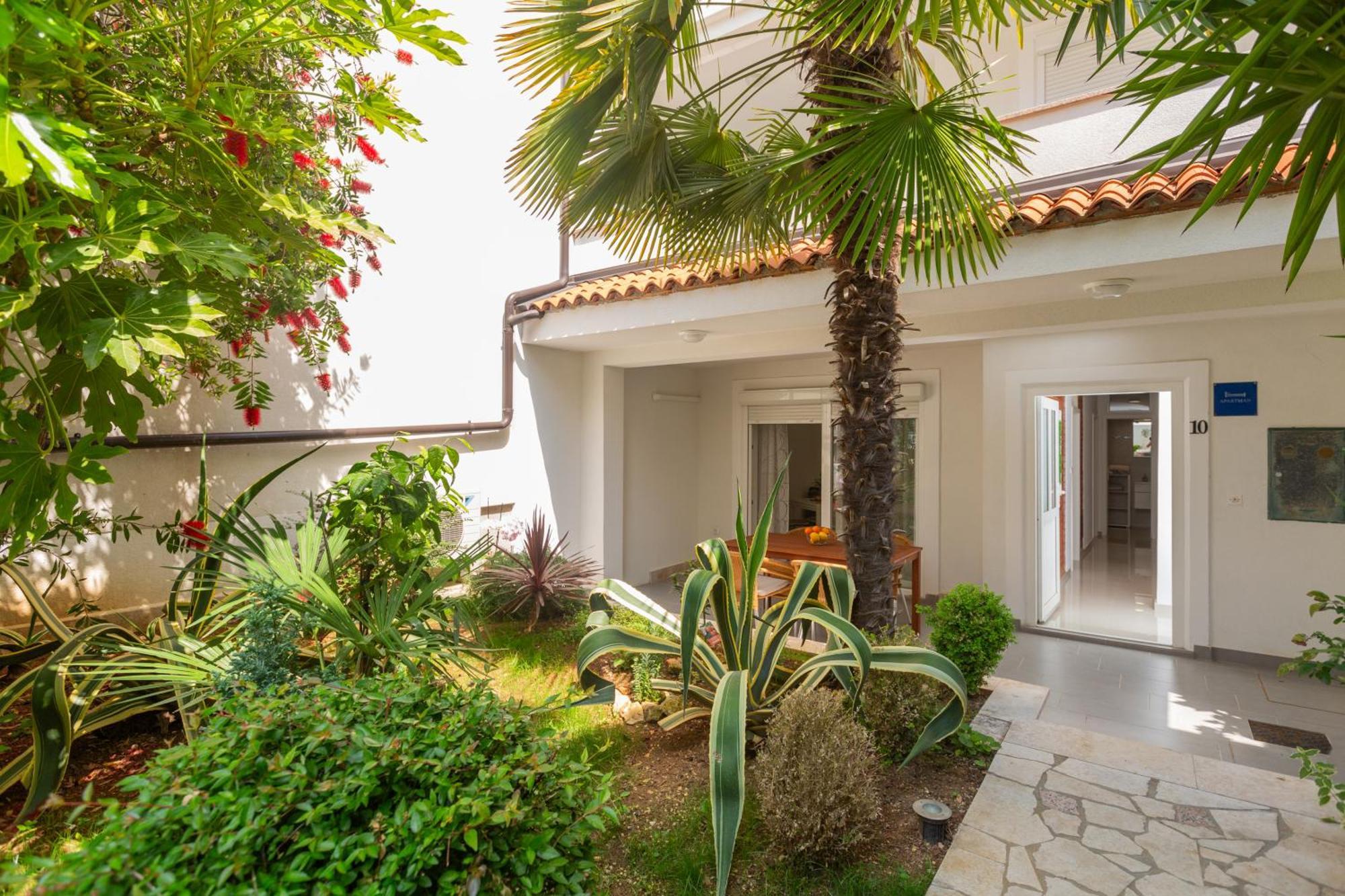 Modern Apartment Zen With Private Garden بوريتش المظهر الخارجي الصورة